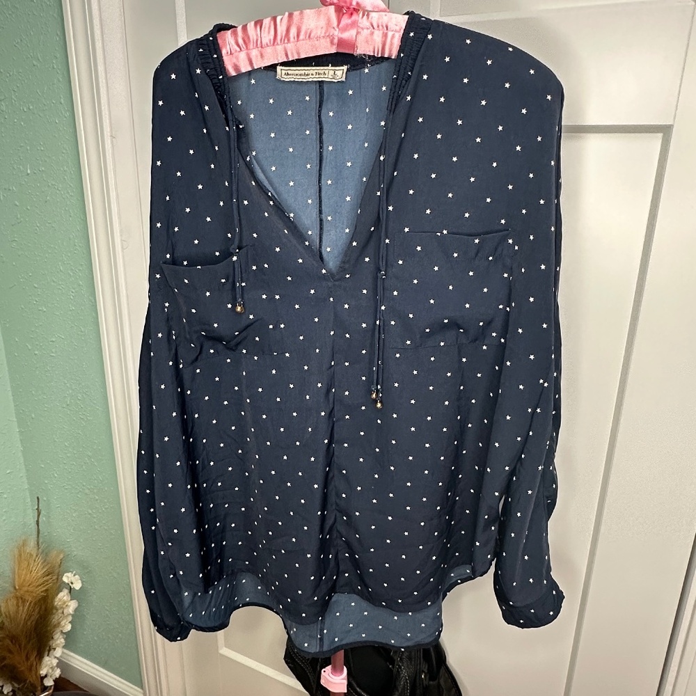 Abercrombie & Fitch navy blue long-sleeve blouse with a star pattern Large